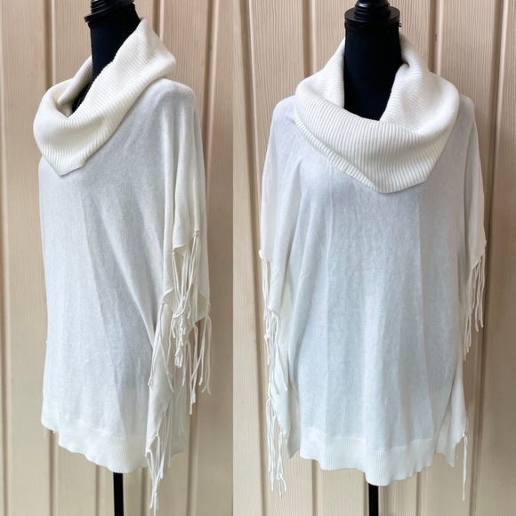 Michael Kors • Turtleneck White Dolman Sleeve Sweater - Picture 7 of 10